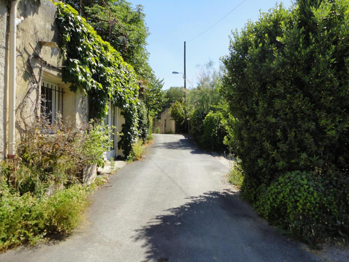 Joli appartement dans village calme en Provence Les Mées Extérieur photo