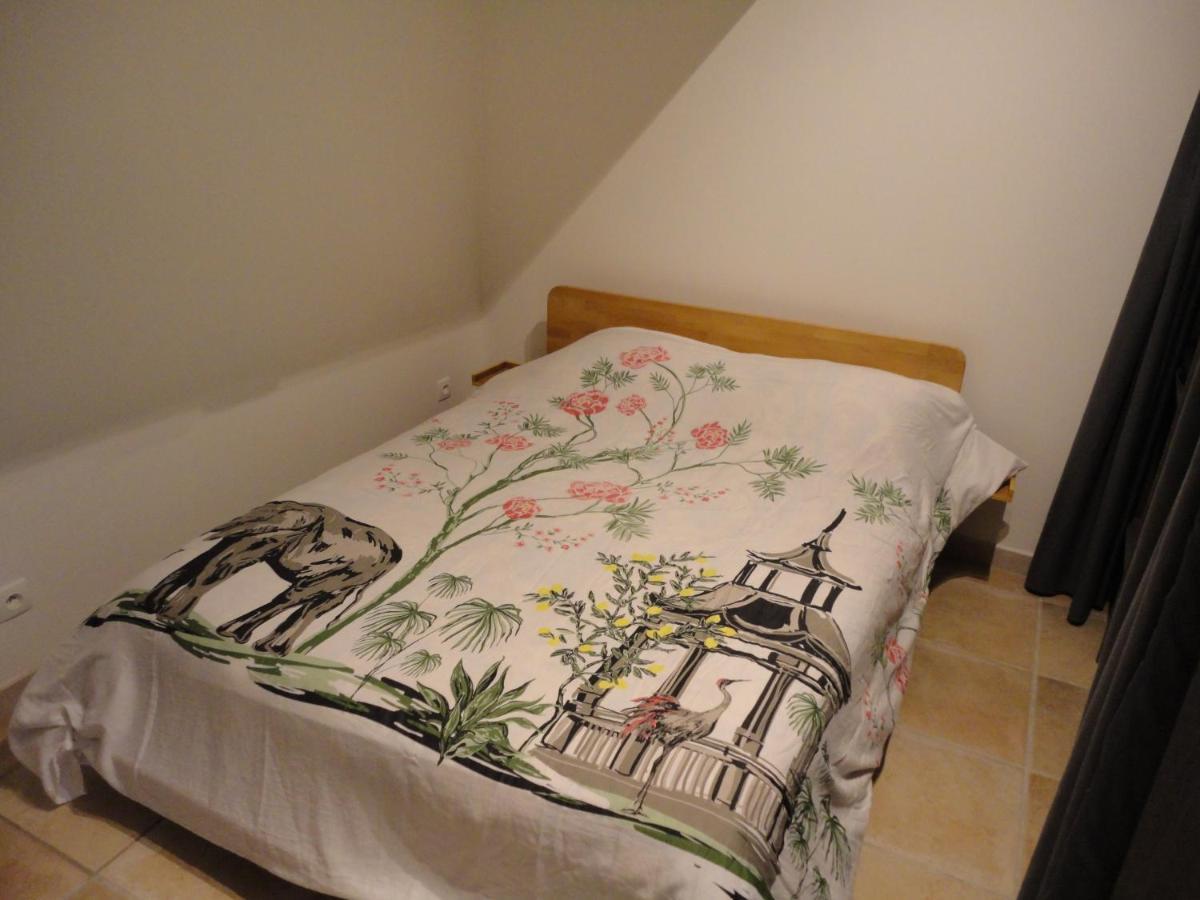 Joli appartement dans village calme en Provence Les Mées Extérieur photo